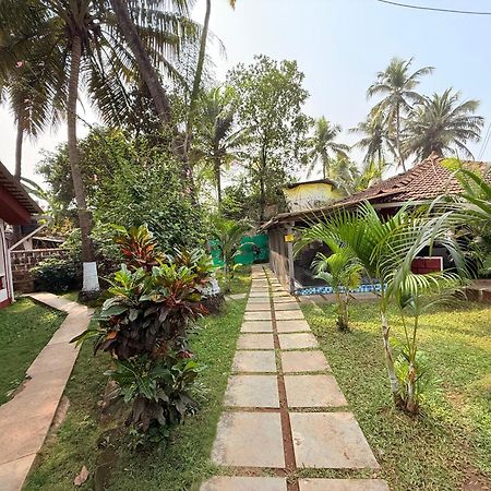 Red Sea Beach Resort Anjuna Exterior photo