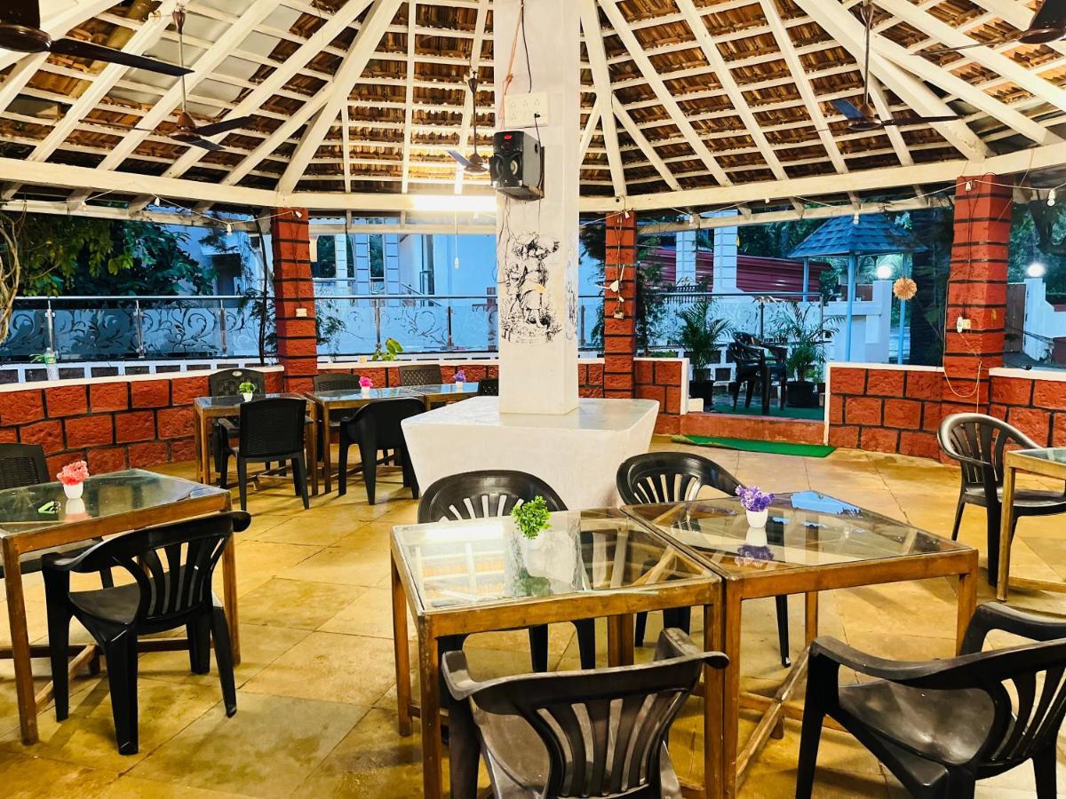 Red Sea Beach Resort Anjuna Exterior photo