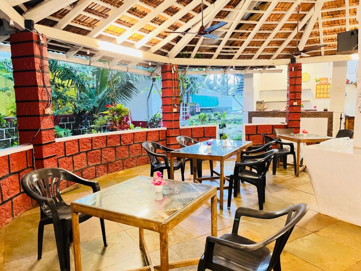 Red Sea Beach Resort Anjuna Exterior photo