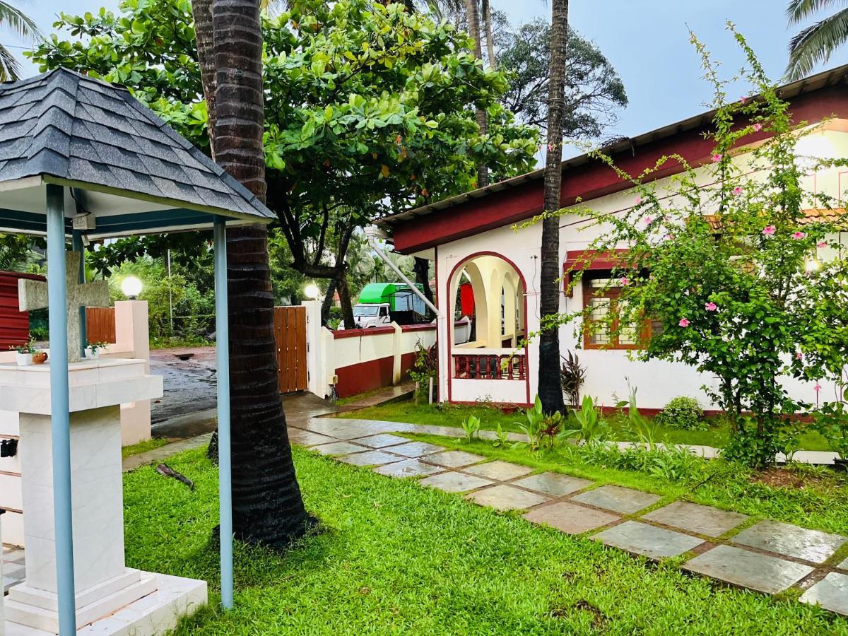 Red Sea Beach Resort Anjuna Exterior photo