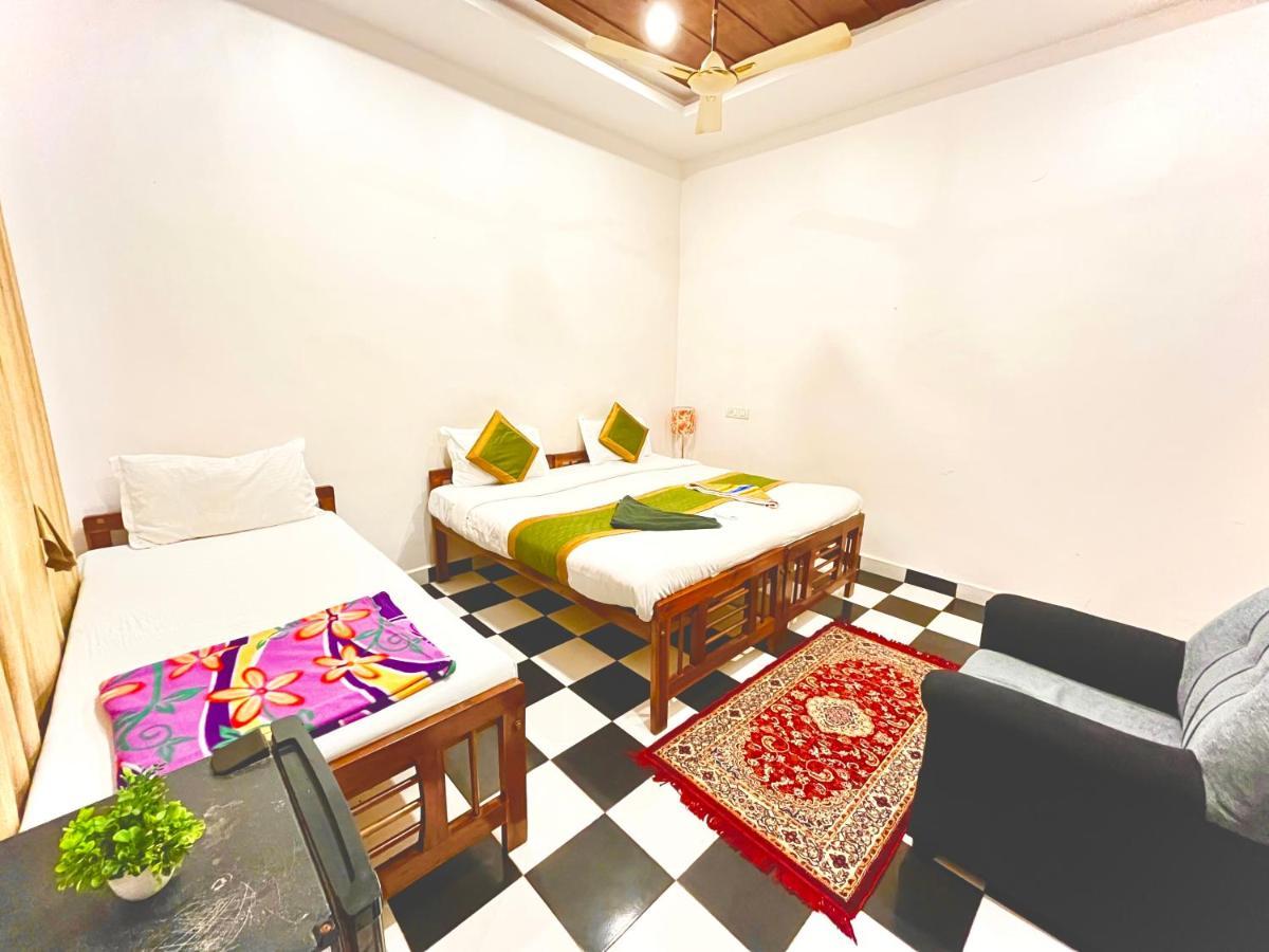 Red Sea Beach Resort Anjuna Exterior photo