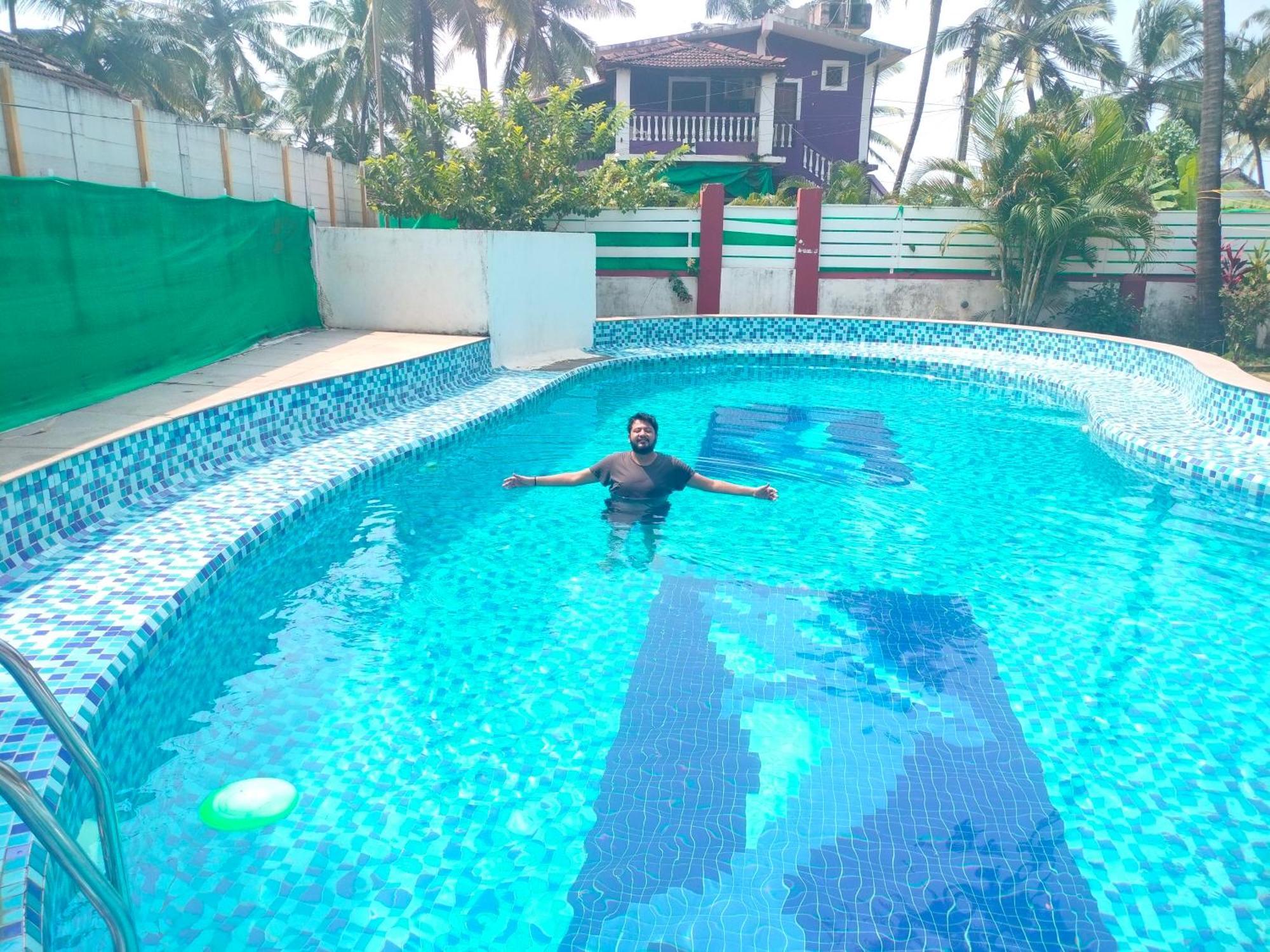 Red Sea Beach Resort Anjuna Exterior photo