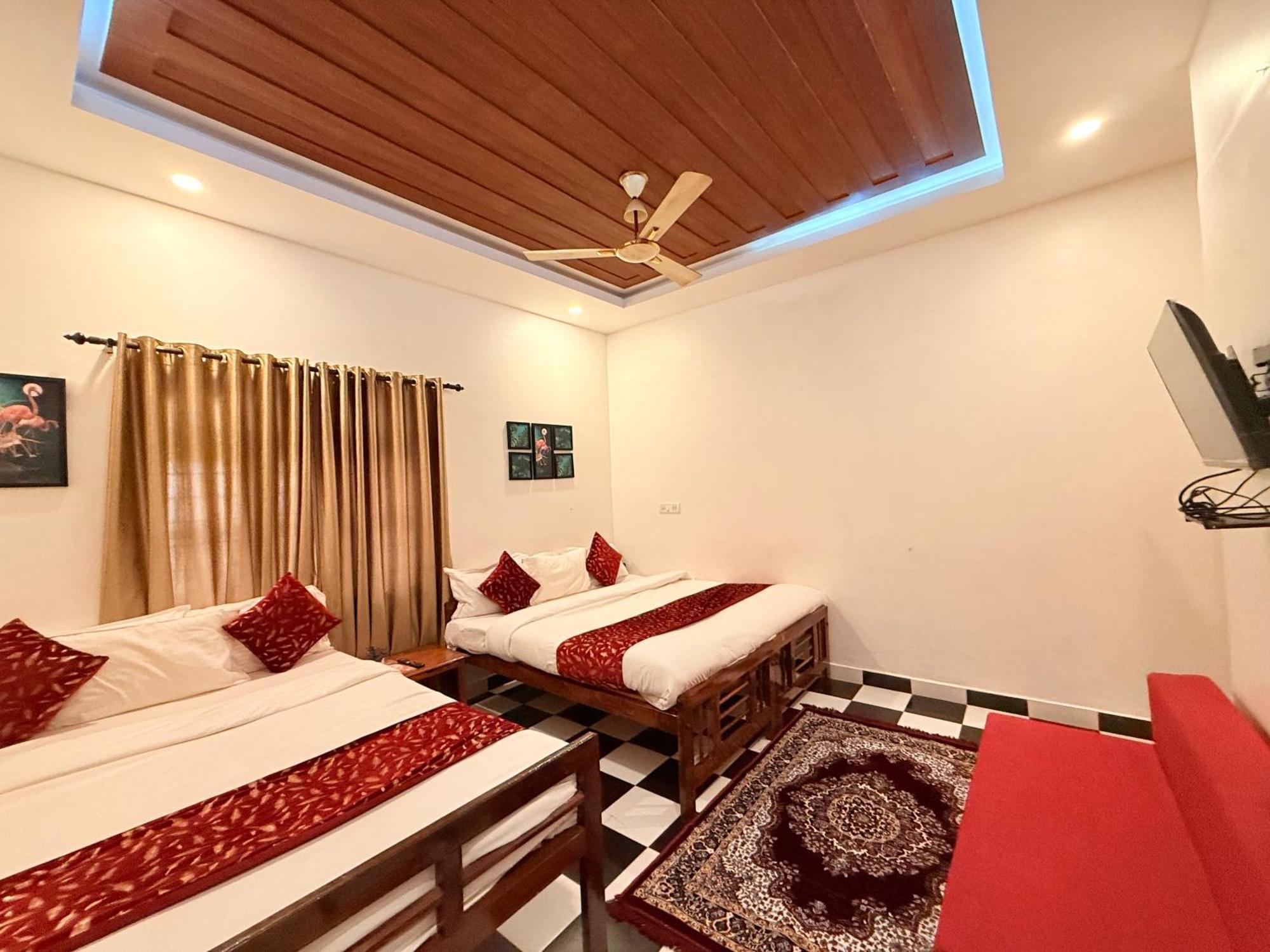 Red Sea Beach Resort Anjuna Exterior photo